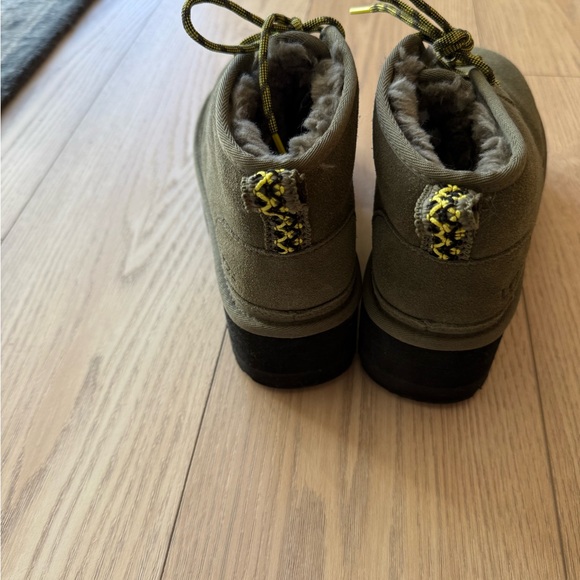 Neumel Heritage Platform Uggs - Picture 4 of 7